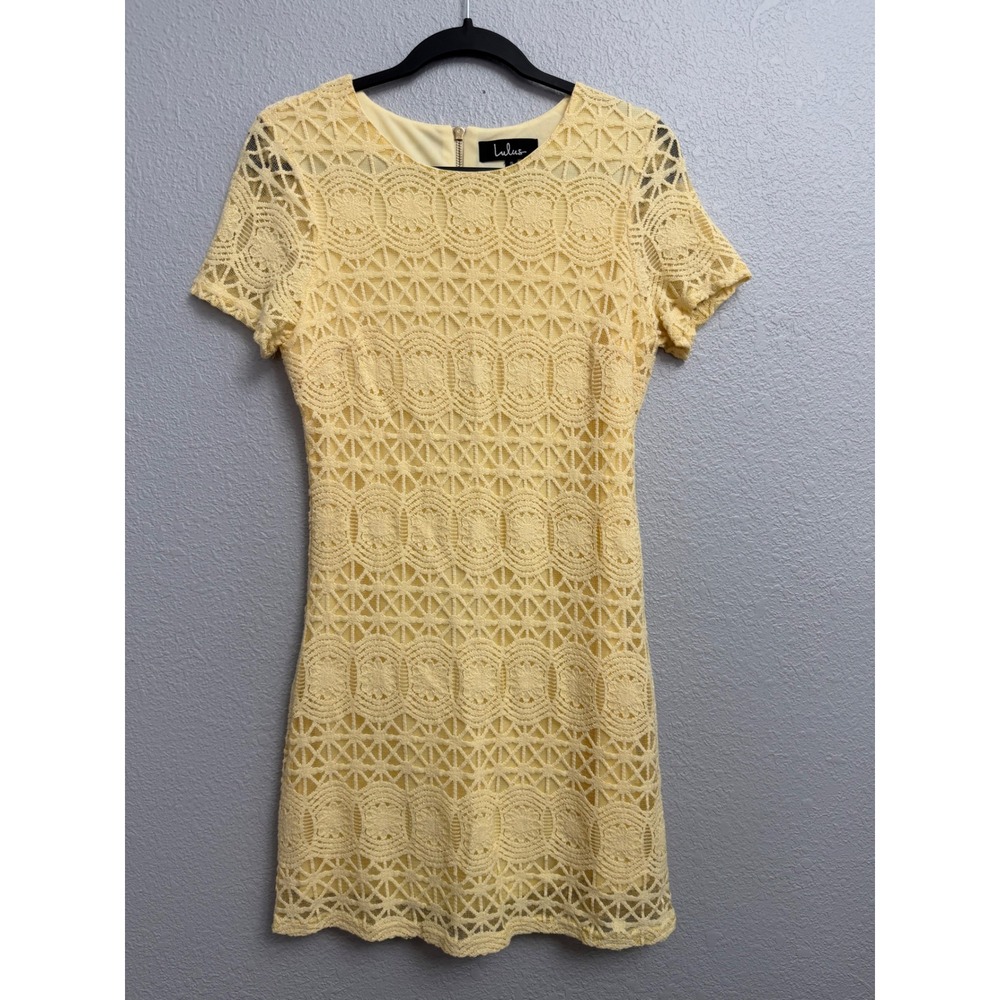 Lulus Yellow Lace Mini Dress Short Sleeve Sheath 43232-7 Womens Small Romantic
